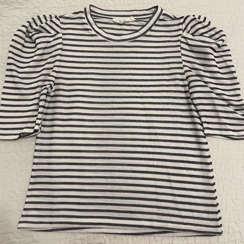 Daily Special Black and White M Striped Cropped Puff Sleeve Women’s Size Medium